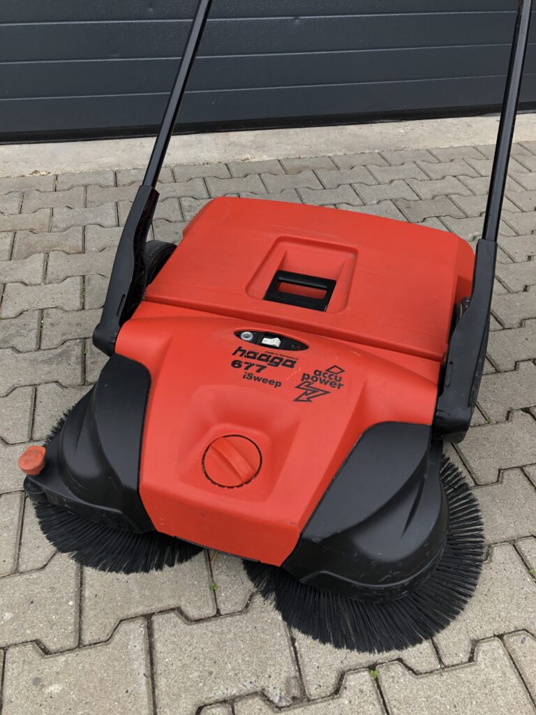 Haaga veegmachine op tegels
